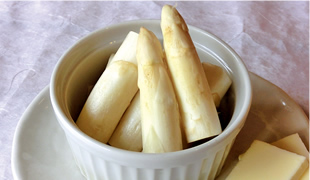 ホワイトアスパラ　バター添え